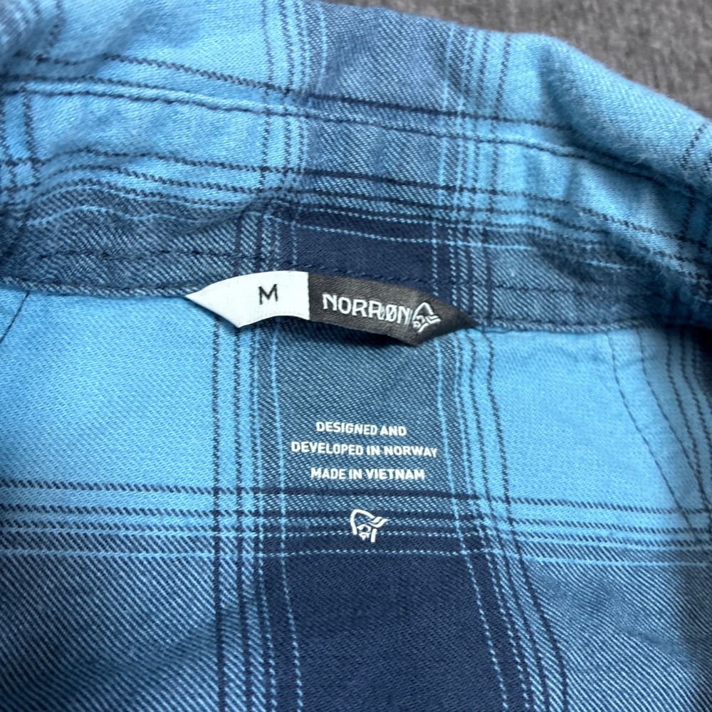 Norrona Svalbard Flannel Shirt Mens Medium Blue Plaid Wool Blend 2404-19 - Picture 2 of 8